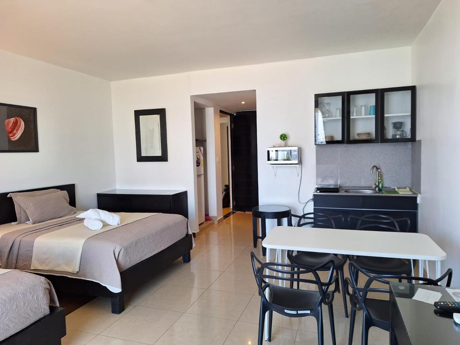 Playa Blanca Towncenter Suite - No Incluye Comidas Esterno foto